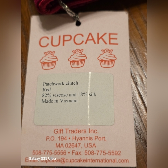 Cupcake Gift Traders Hyannispot Striped Velvet Burnout Clutch NWT 9"x5.5" x 1 - Picture 2 of 7